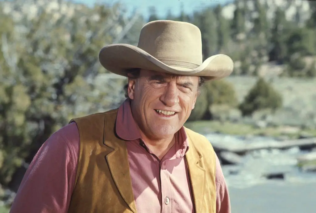 Photo of ‘Gunsmoke’: James Arness’ Limp Was the Result of a Wartime Injury