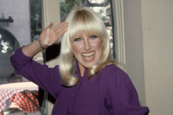 Photo of ‘Three’s Company’ Star Suzanne Somers on Entertaining American Troops: ‘One of the Most Fulfilling Things in Life’