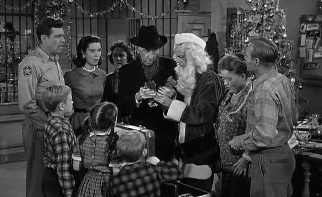 Photo of 5 things you may not have known about ‘The Andy Griffith Show’ Christmas episode