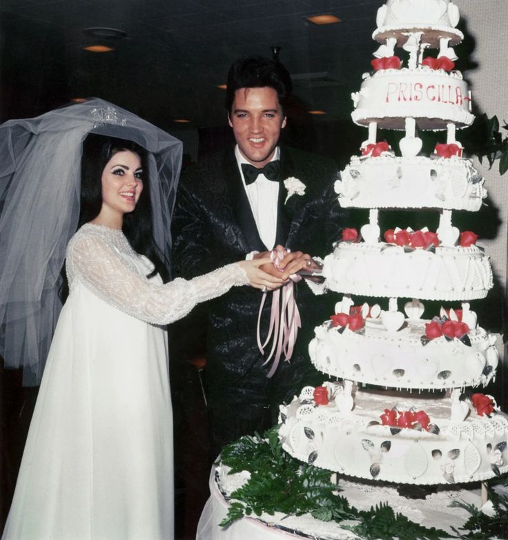 Photo of Happy Anniversary, Elvis and Priscilla! Everything You Need to Know About Their Ultimate Las Vegas Wedding