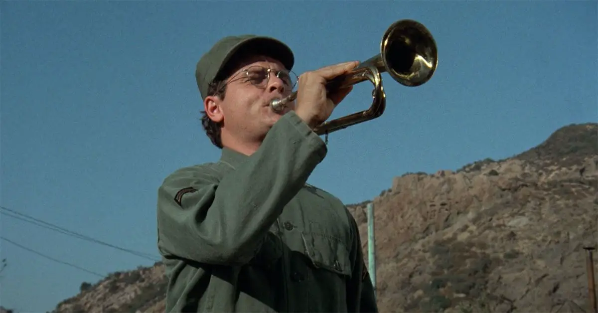 Photo of Gary Burghoff explains that tricky bugle and cannon scene with Igor on M*A*S*H