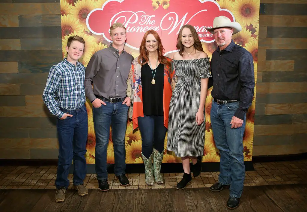 Photo of ‘The Pioneer Woman’ Ree Drummond’s Family Reveal Behind-the-Scenes Secrets