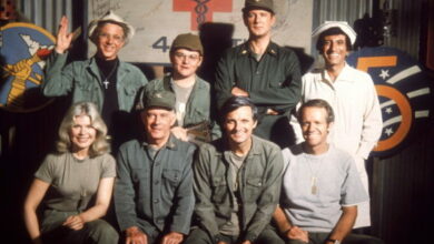 Photo of MASH: Cast and Crew Remember the Big Series Finale, 39 Years Later