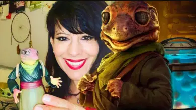 Photo of The Mandalorian Star Shows Off Her Custom Frog Lady Action Figure