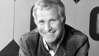 Photo of ‘M*A*S*H’ Actor Explained Why ‘Trapper John’ Actor Wayne Rogers Left Show