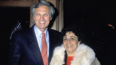 Photo of ‘M*A*S*H’ Star Alan Alda Confirms the Hilarious Story of How He Met His Wife