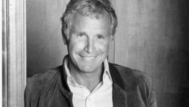 Photo of ‘M*A*S*H’ Star Wayne Rogers Called Out Hollywood for Not ‘Changing’ a Thing Since Show Ended