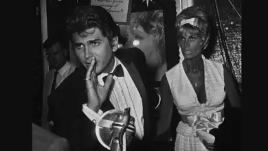 Photo of Michael Landon Joked His Second Wife Was a Vampire Because of a Common Habit