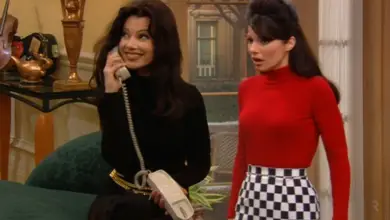 Photo of The Nanny Fan Recreates 13 Of Fran Drescher’s Iconic Outfits in New TikTok