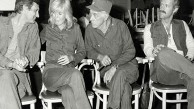 Photo of WATCH: ‘M*A*S*H’ Stars Alan Alda, Mike Farrell and Loretta Swit Reunite to Talk About Life, Show