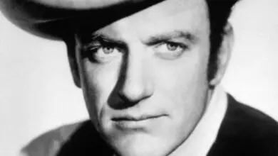 Photo of ‘Gunsmoke’: Remembering James Arness, Who Died On This Day In 2011