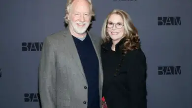 Photo of ‘Little House on the Prairie’ Star Melissa Gilbert Wishes Husband Tim Busfield Happy Birthday in Sweet Post