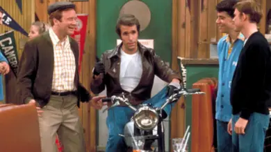 Photo of ‘Happy Days’: How ‘M*A*S*H’ Helped the Fonz Earn His Iconic Nickname