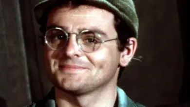 Photo of Gary Burghoff Experienced A Hilarious Wardrobe Malfunction Filming ‘M*A*S*H’