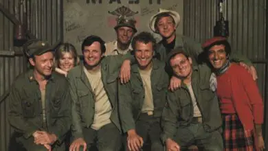 Photo of Super Bowl Dethrones ‘M*A*S*H’ as Most-Watched Show in U.S. History